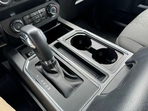 Used 2019 Ford F150 XLT w/ Equipment Group 302A Luxury AWD/4WD image 29