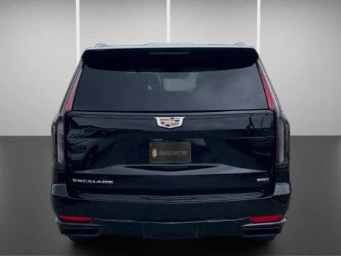 Used 2023 Cadillac Escalade Sport AWD/4WD image 10