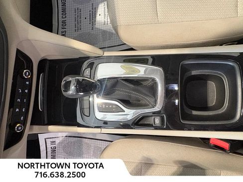 Used 2018 Buick Regal Preferred w/ Driver Confidence Package #1 FWD image 23