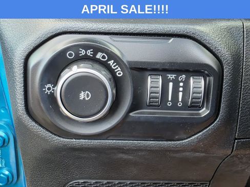 Used 2020 Jeep Wrangler Unlimited Sport S w/ Sun And Sound Package image 27