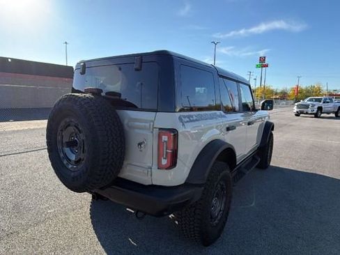 Used 2025 Ford Bronco Badlands w/ Sasquatch Package AWD/4WD image 5