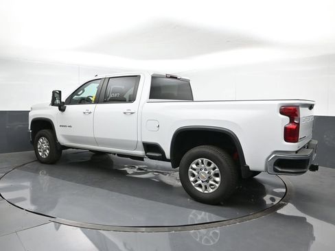 Used 2024 Chevrolet Silverado 2500 LT image 4