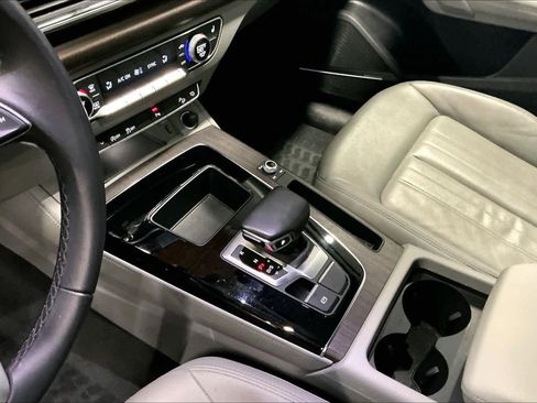Certified 2023 Audi Q5 2.0T Premium Plus w/ Premium Plus Package image 19