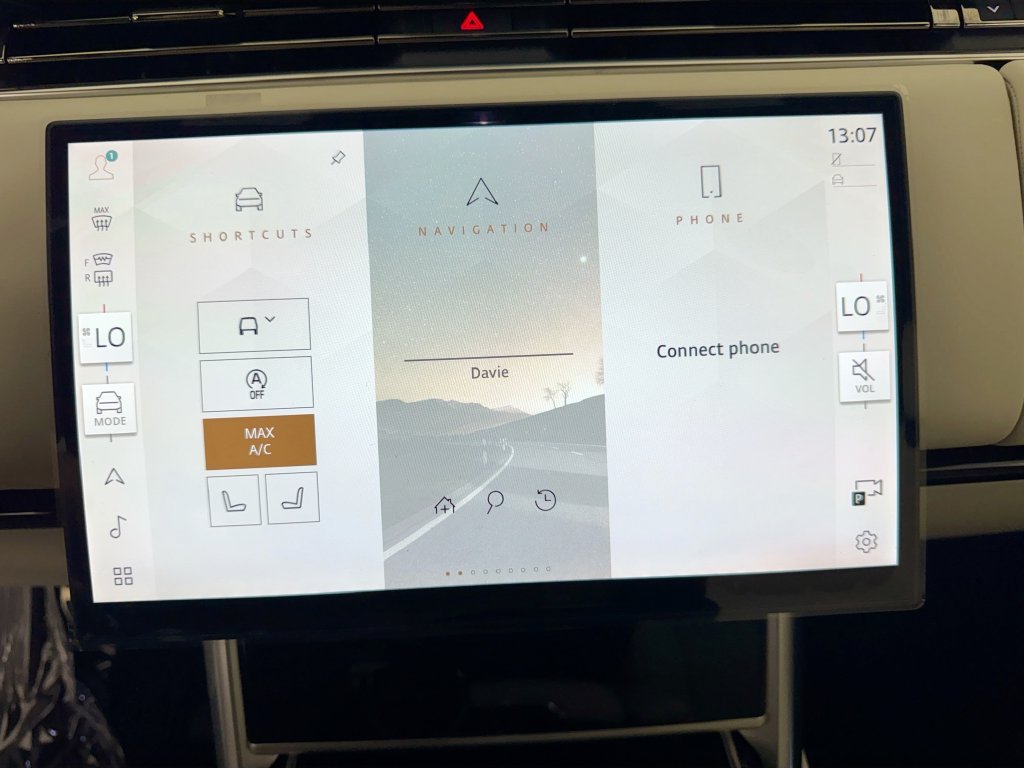 New 2026 Land Rover Range Rover SE AWD/4WD image 15