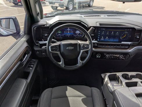 Used 2023 Chevrolet Silverado 1500 RST image 16