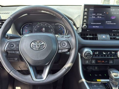 Used 2022 Toyota RAV4 XSE AWD/4WD image 31