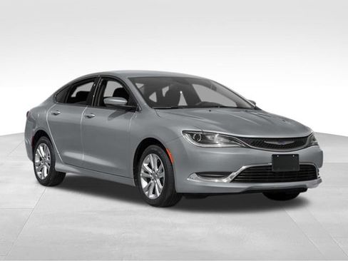 Used 2016 Chrysler 200 Limited FWD image 9