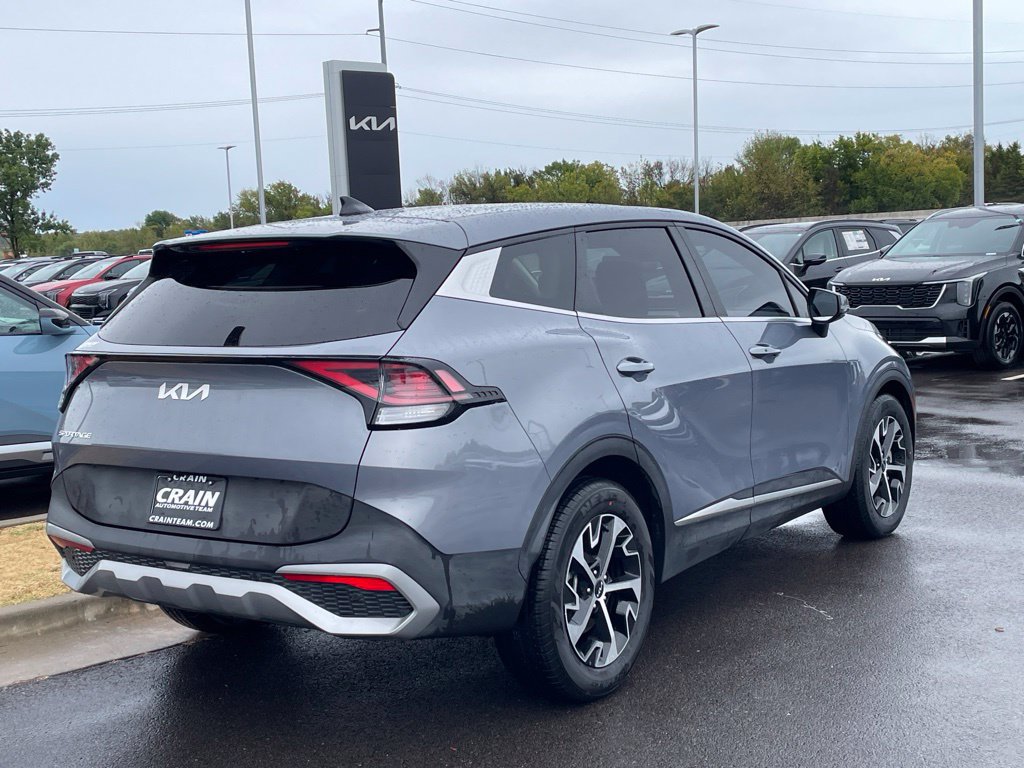 Used 2023 Kia Sportage EX FWD image 7