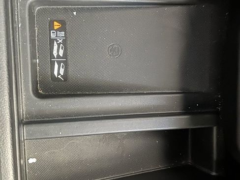 Used 2021 Chevrolet Silverado 1500 High Country w/ Technology Package image 25