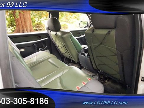 Used 2002 Chevrolet Avalanche 4x4 w/ North Face Edition image 16