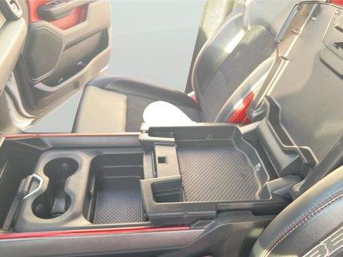 Used 2019 RAM 1500 Rebel image 20