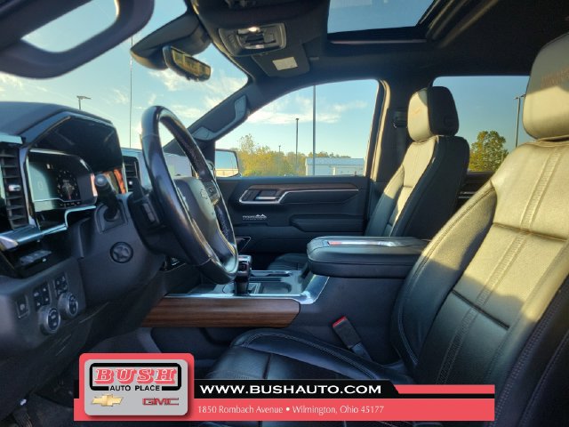 Used 2022 Chevrolet Silverado 1500 High Country w/ High Country Premium Package AWD/4WD image 15