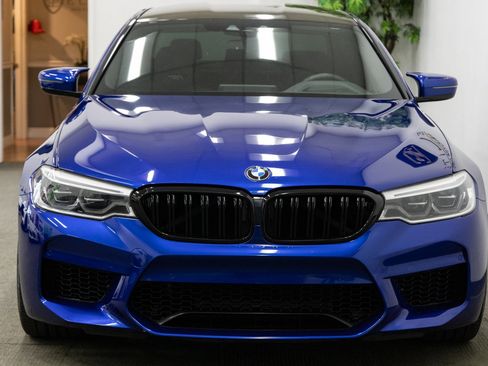 Used 2018 BMW M5 image 17