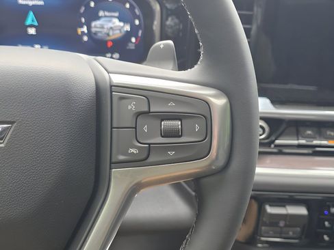 New 2026 Chevrolet Silverado 1500 LTZ w/ LTZ Premium Package AWD/4WD image 24