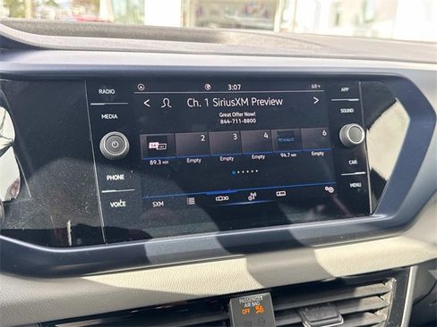 Certified 2023 Volkswagen Taos SE image 20