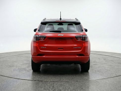 Used 2025 Jeep Compass Limited AWD/4WD image 7