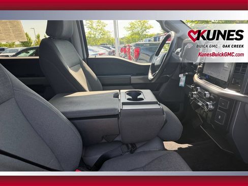 Used 2024 Ford F150 XLT AWD/4WD image 41