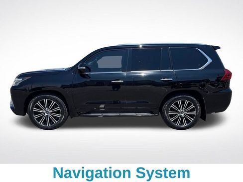 Used 2019 Lexus LX 570 4WD w/ Luxury Package image 3