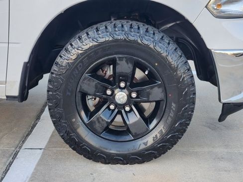 Used 2017 RAM 1500 Classic SLT image 10