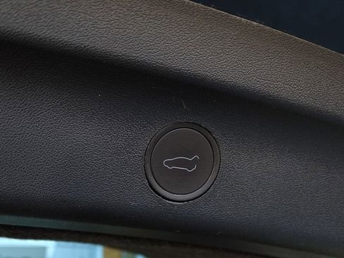 Used 2023 Tesla Model Y Long Range image 21