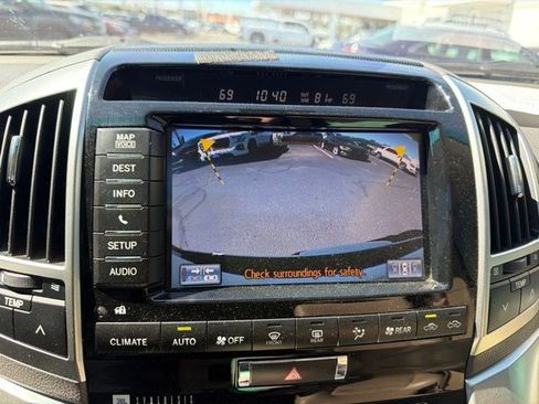 Used 2013 Toyota Land Cruiser AWD/4WD image 18
