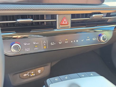 New 2026 Kia EV6 Wind RWD image 25