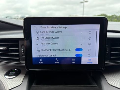 Used 2020 Ford Explorer XLT RWD image 25