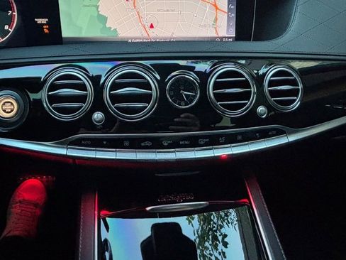 Used 2018 Mercedes-Benz S 560 4MATIC Sedan image 51