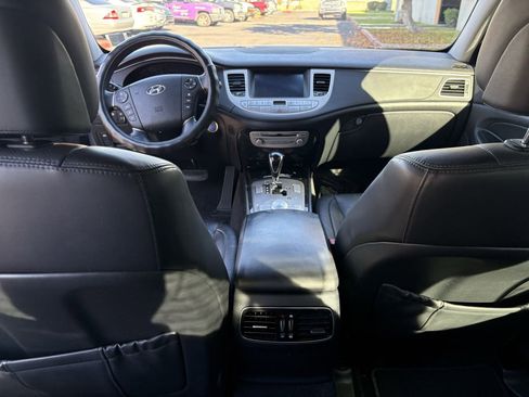 Used 2014 Hyundai Genesis 5.0 R-Spec image 19