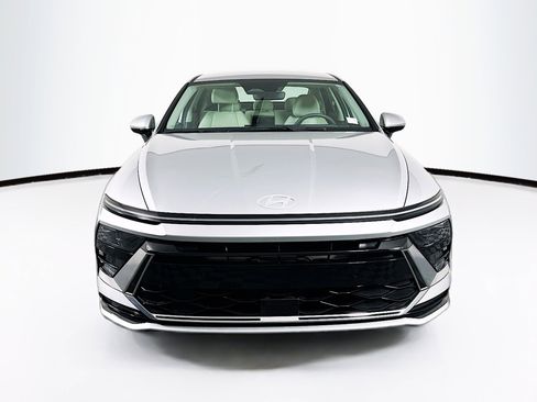 Used 2025 Hyundai Sonata SEL image 2