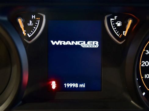 Used 2024 Jeep Wrangler Willys image 30