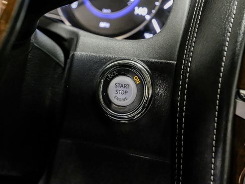 Used 2018 INFINITI QX80 2WD w/ Driver Assistance Package image 17