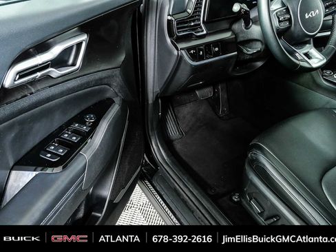Used 2024 Kia Sportage EX FWD image 7