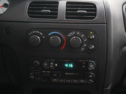 Used 2000 Dodge Intrepid FWD image 15