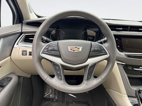 Used 2023 Cadillac XT5 Premium Luxury AWD/4WD image 12