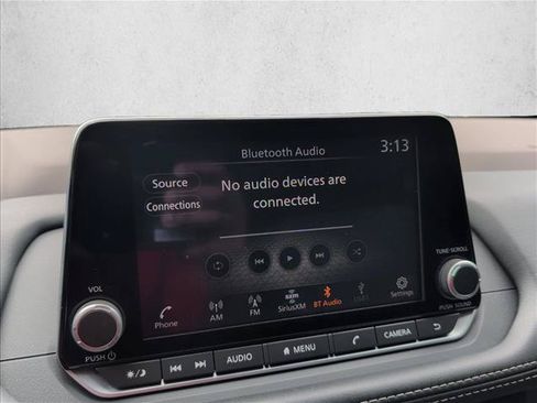 Used 2023 Nissan Rogue SV FWD image 13