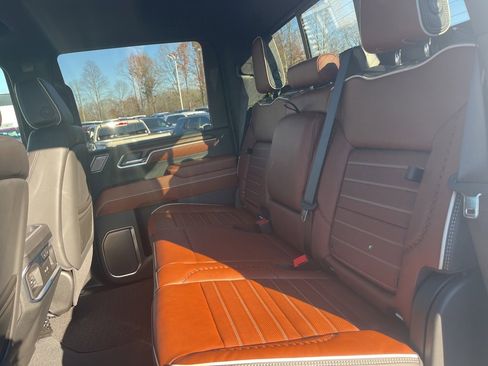 New 2026 GMC Sierra 2500 Denali Ultimate image 15