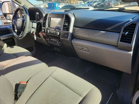 Used 2022 Ford F250 XLT image 27