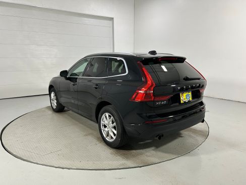 Used 2018 Volvo XC60 T5 Momentum w/ Vision Package AWD/4WD image 21