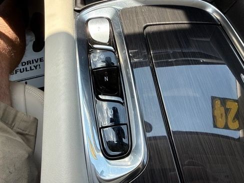 Used 2024 Buick Enclave Essence w/ Experience Buick Package AWD/4WD image 50