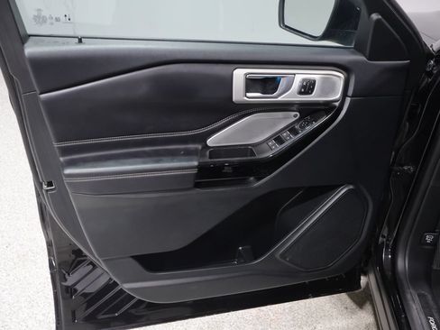 Used 2023 Ford Explorer ST w/ Technology Package AWD/4WD image 13