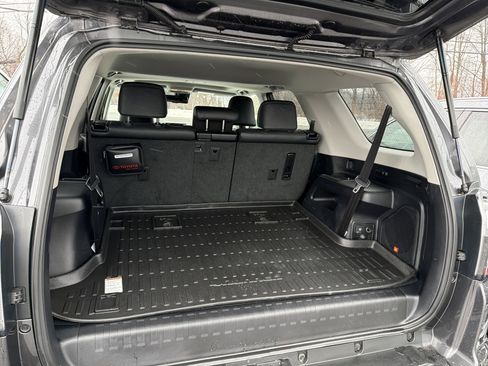 Used 2022 Toyota 4Runner Limited image 27