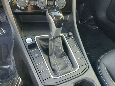 Certified 2023 Volkswagen Jetta SE image 25