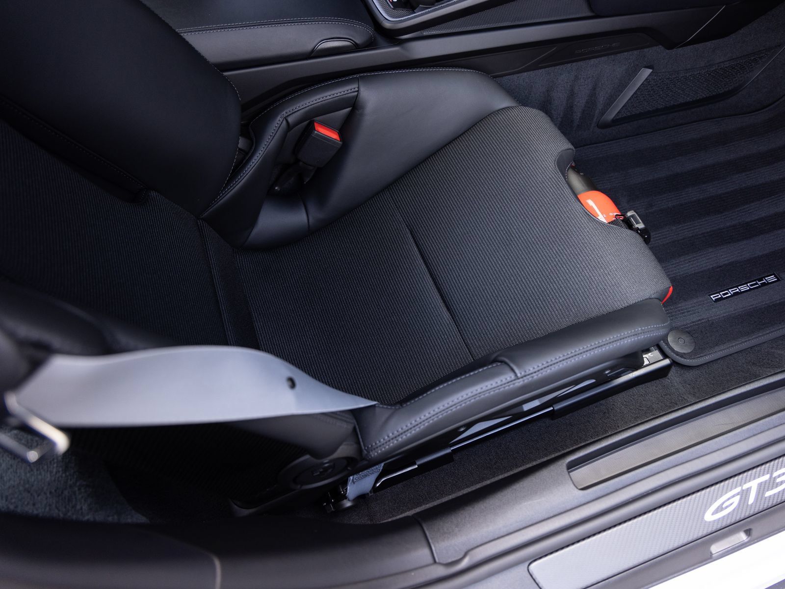 Certified 2026 Porsche 911 GT3 RWD image 32