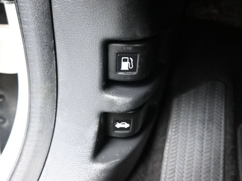 Used 2018 Honda CR-V EX image 27