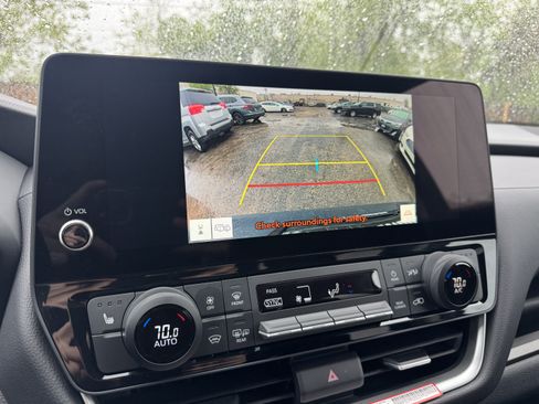 Used 2026 Toyota Grand Highlander AWD image 33
