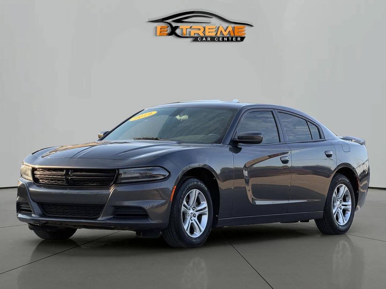 Used 2019 Dodge Charger SXT w/ Leather Interior Group RWD image 1