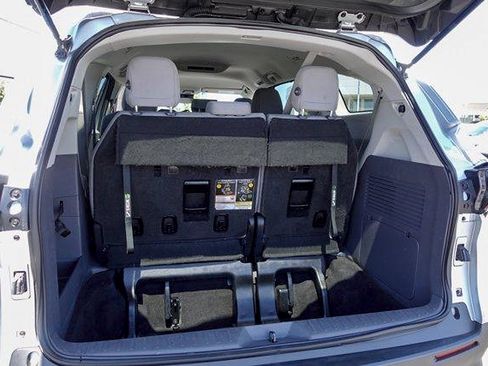 Certified 2023 Toyota Sienna LE FWD image 29