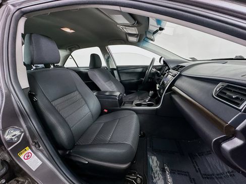 Used 2015 Toyota Camry LE FWD image 25