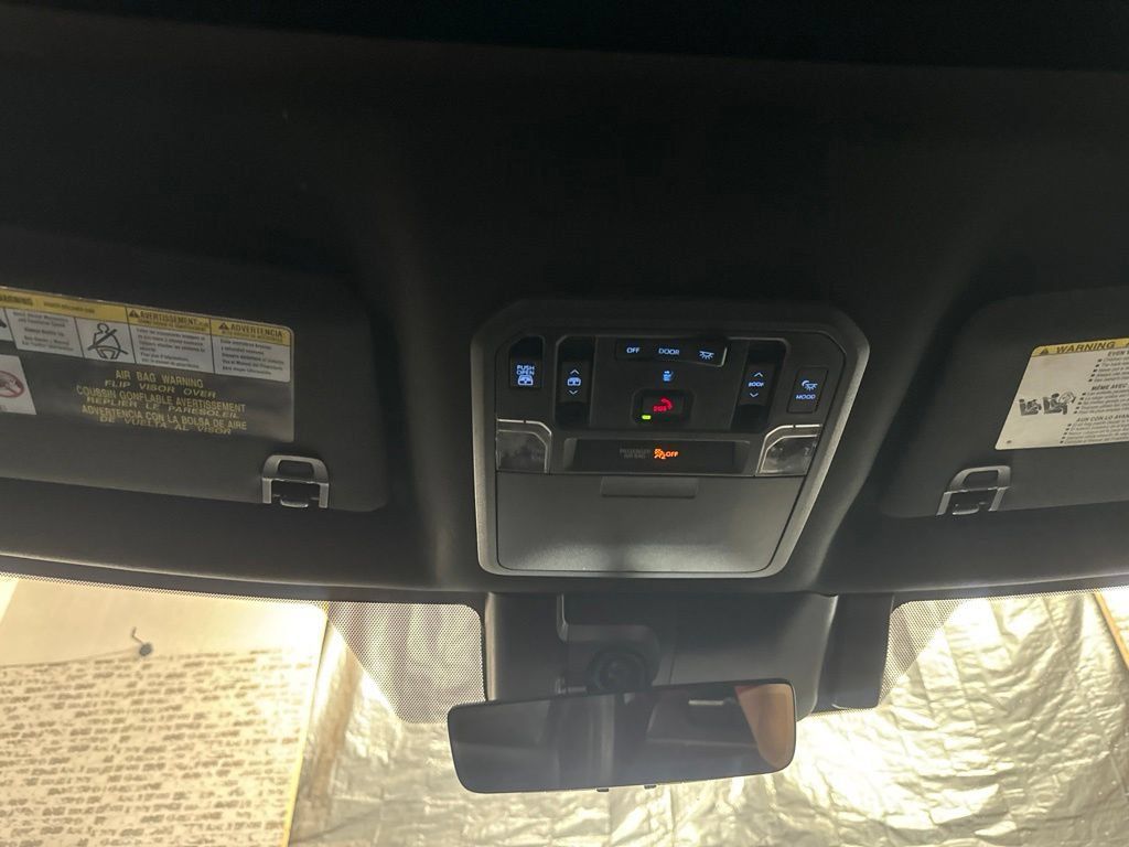 Used 2022 Toyota Tundra Platinum AWD/4WD image 20